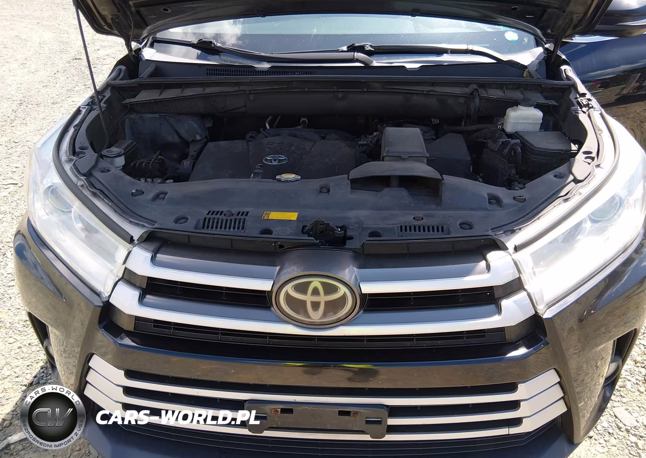 2017 Toyota Highlander Le Plus VIN:5TDBZRFH1HS405325 - 10
