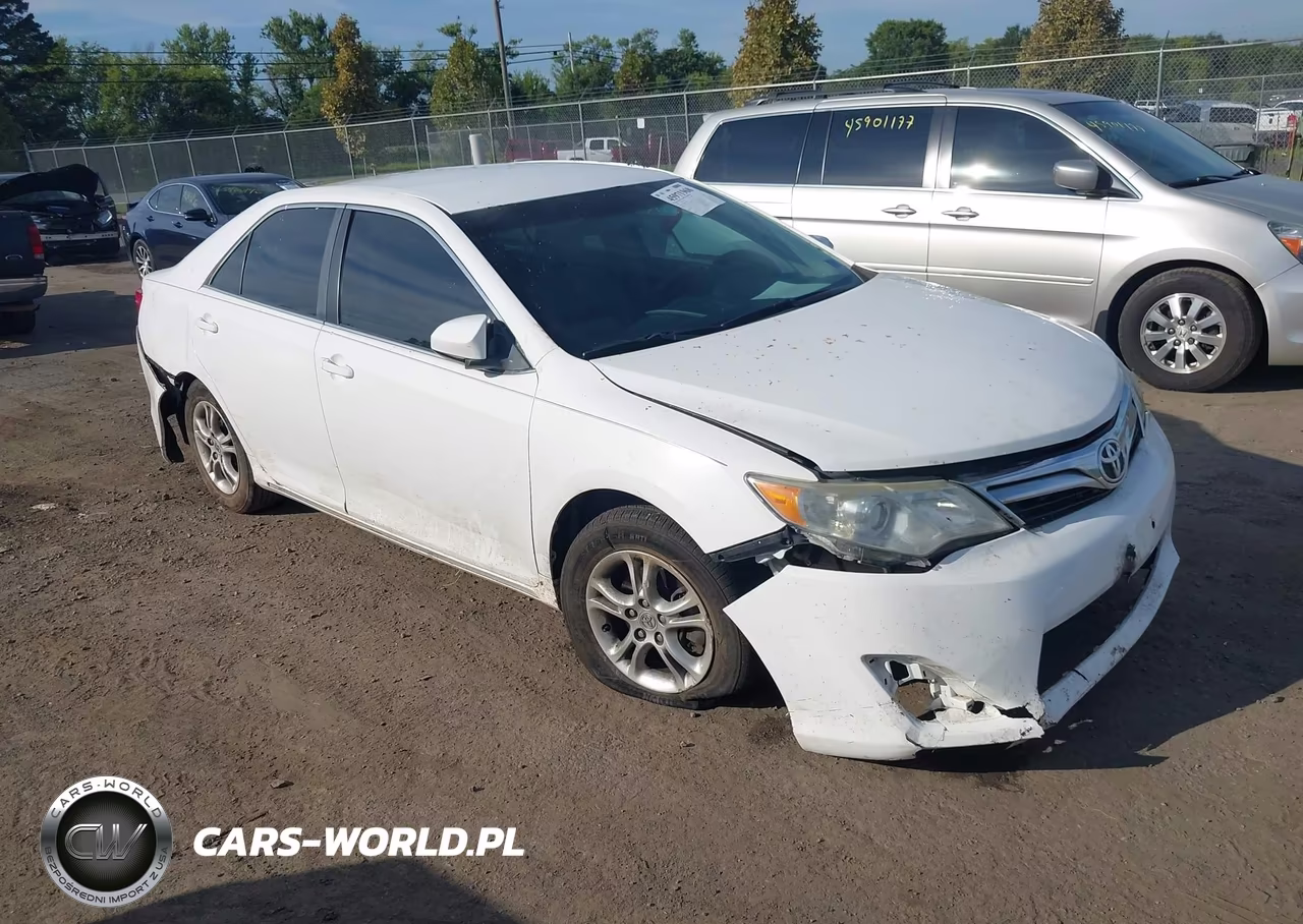 2013 Toyota Camry Le VIN:4T4BF1FK0DR315984 - 1