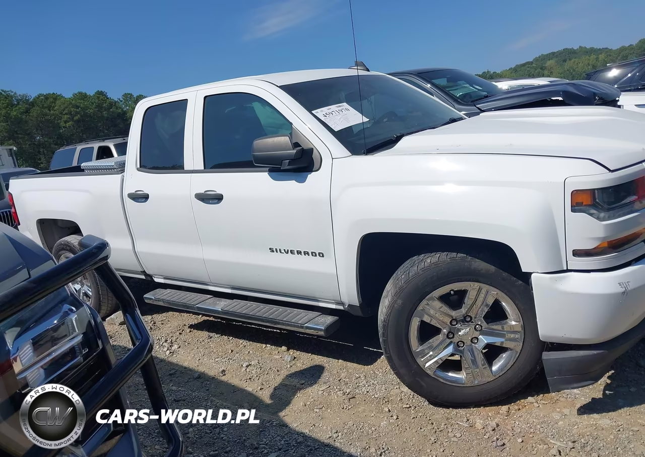 2017 Chevrolet Silverado 1500 Custom VIN:1GCRCPEH6HZ346261 - 13