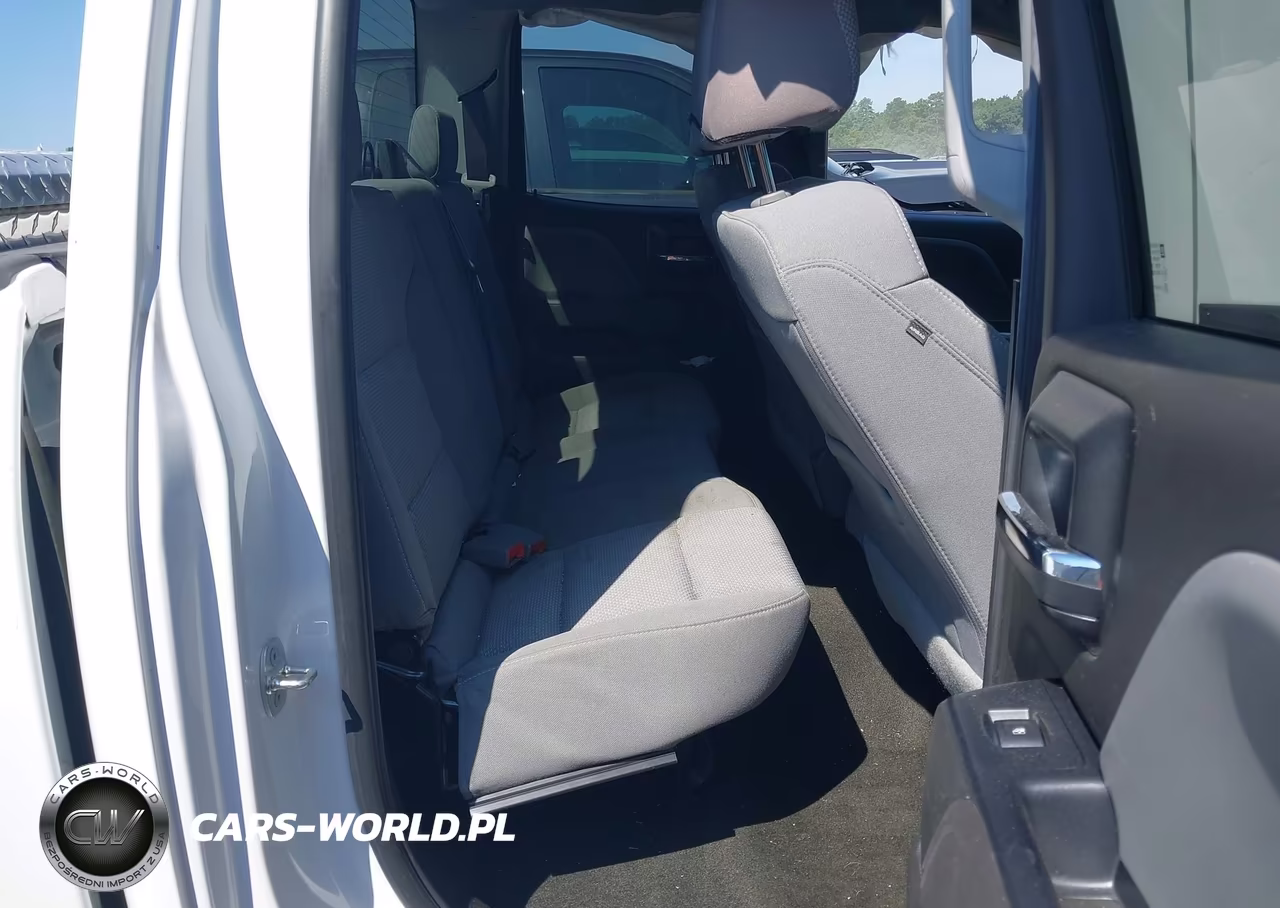 2017 Chevrolet Silverado 1500 Custom VIN:1GCRCPEH6HZ346261 - 8