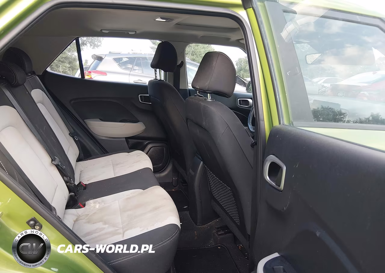 2023 Hyundai Venue Sel VIN:KMHRC8A31PU227847 - 8