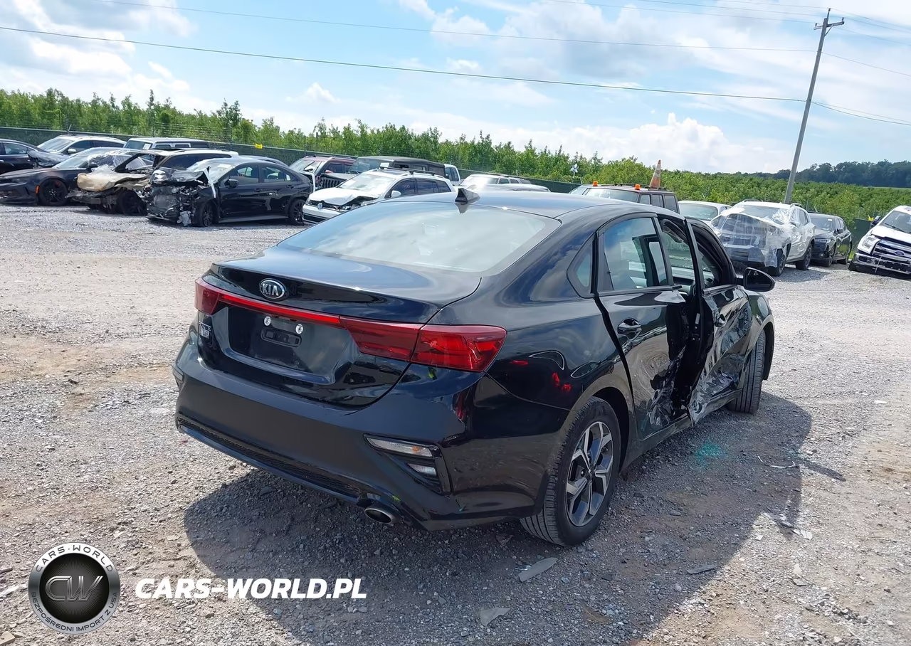 2019 Kia Forte Lxs VIN:3KPF24AD7KE125231 - 4