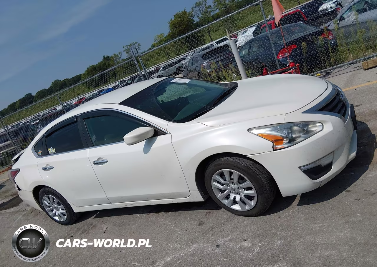2014 Nissan Altima 2.5 S VIN:1N4AL3AP3EN245495 - 14