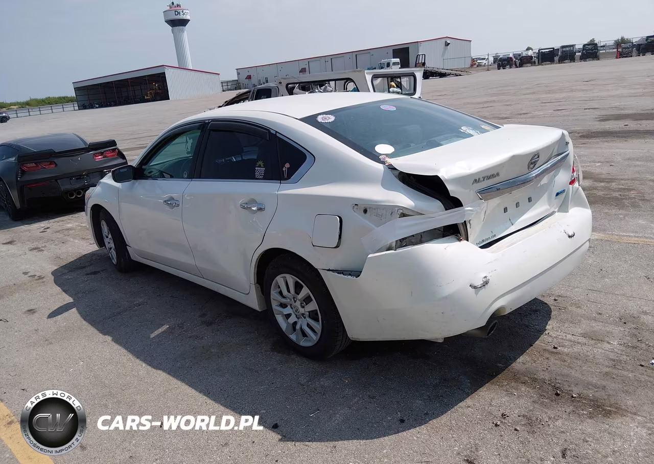 2014 Nissan Altima 2.5 S VIN:1N4AL3AP3EN245495 - 3