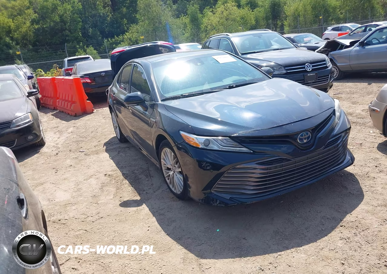 2018 Toyota Camry Hybrid Xle