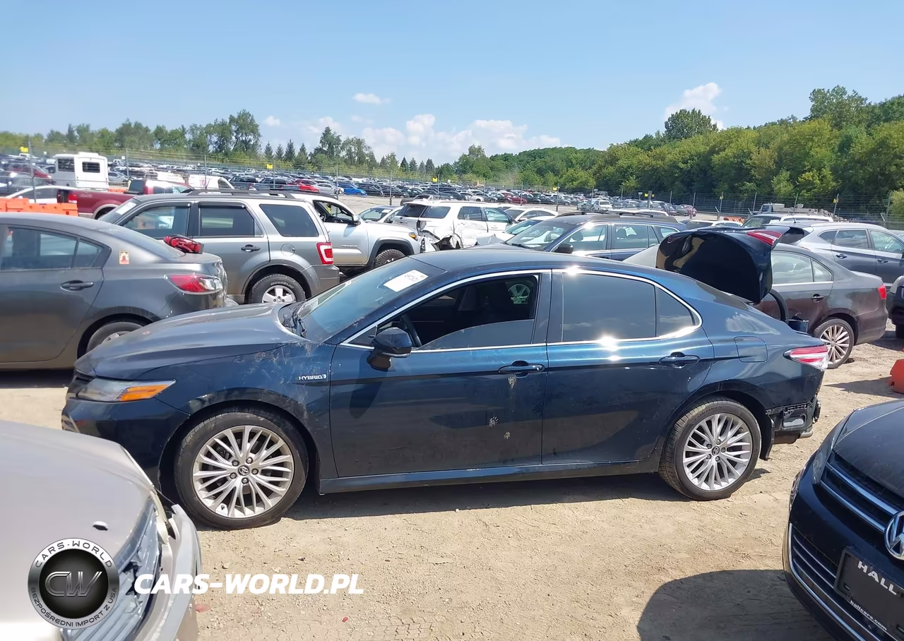 2018 Toyota Camry Hybrid Xle VIN:4T1B21HK1JU500804 - 14