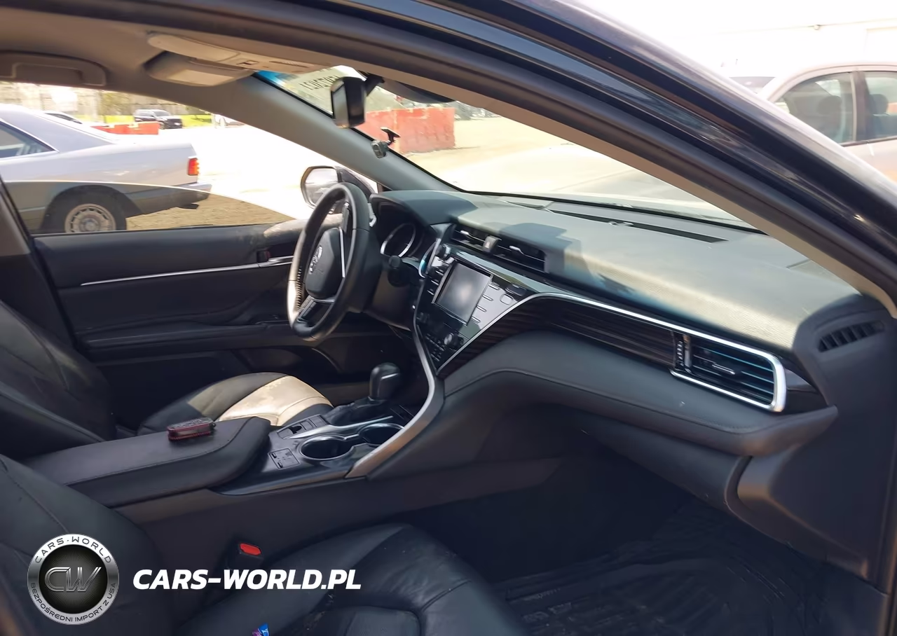2018 Toyota Camry Hybrid Xle VIN:4T1B21HK1JU500804 - 5