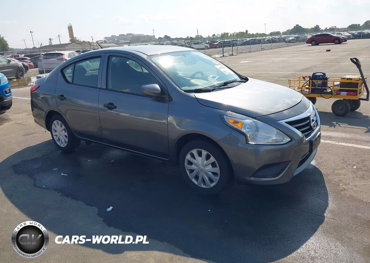 2017 Nissan Versa 1.6 S+ – zdjęcie 1 z 16