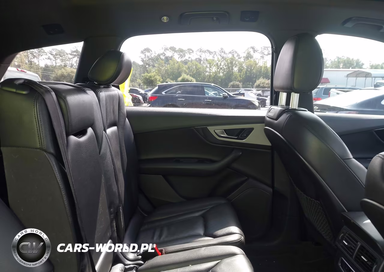 2019 Audi Q7 45 Premium VIN:WA1AHAF77KD022803 - 8