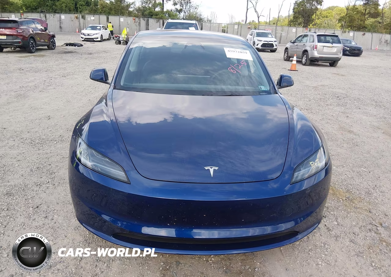 2025 Tesla Model 3 Long Range All-Wheel Drive VIN:5YJ3E1EB0SF904210 - 11