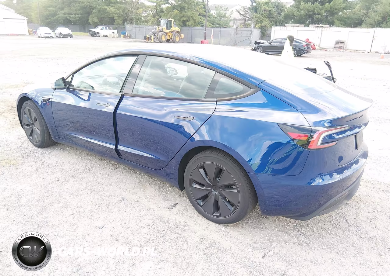 2025 Tesla Model 3 Long Range All-Wheel Drive VIN:5YJ3E1EB0SF904210 - 3