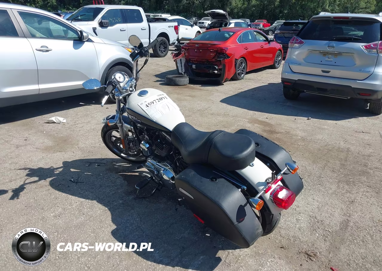 2014 Harley-Davidson Xl1200 T VIN:1HD1LL323EC429695 - 3