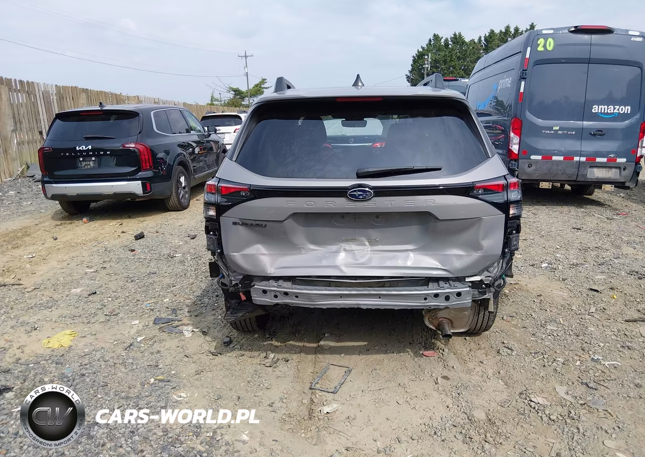 2025 Subaru Forester Premium VIN:JF2SLDDC4SH535768 - 17