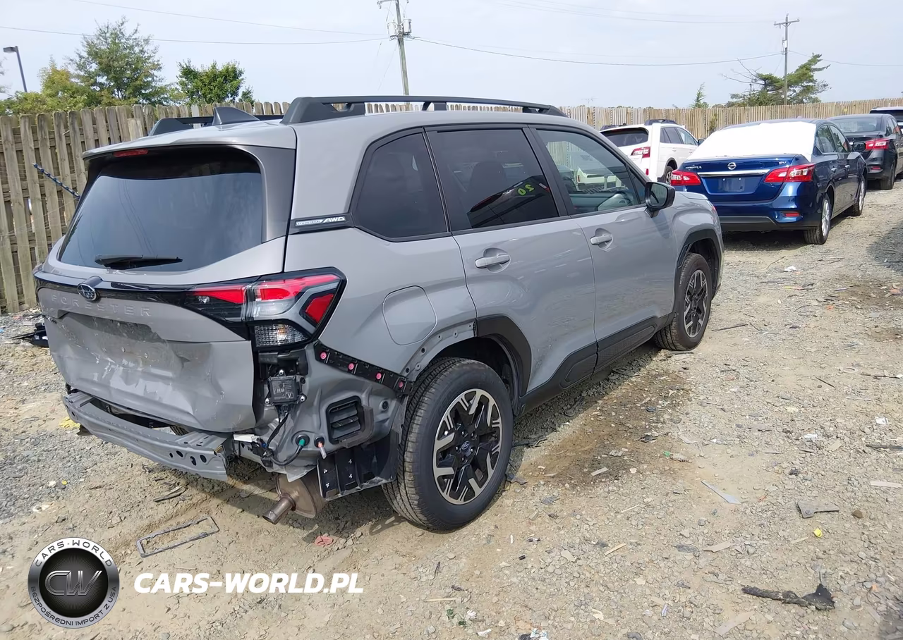 2025 Subaru Forester Premium VIN:JF2SLDDC4SH535768 - 4