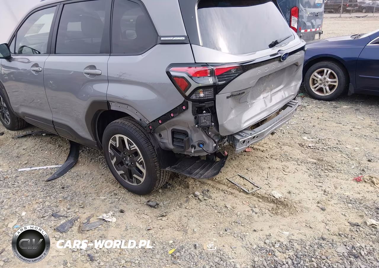 2025 Subaru Forester Premium VIN:JF2SLDDC4SH535768 - 6