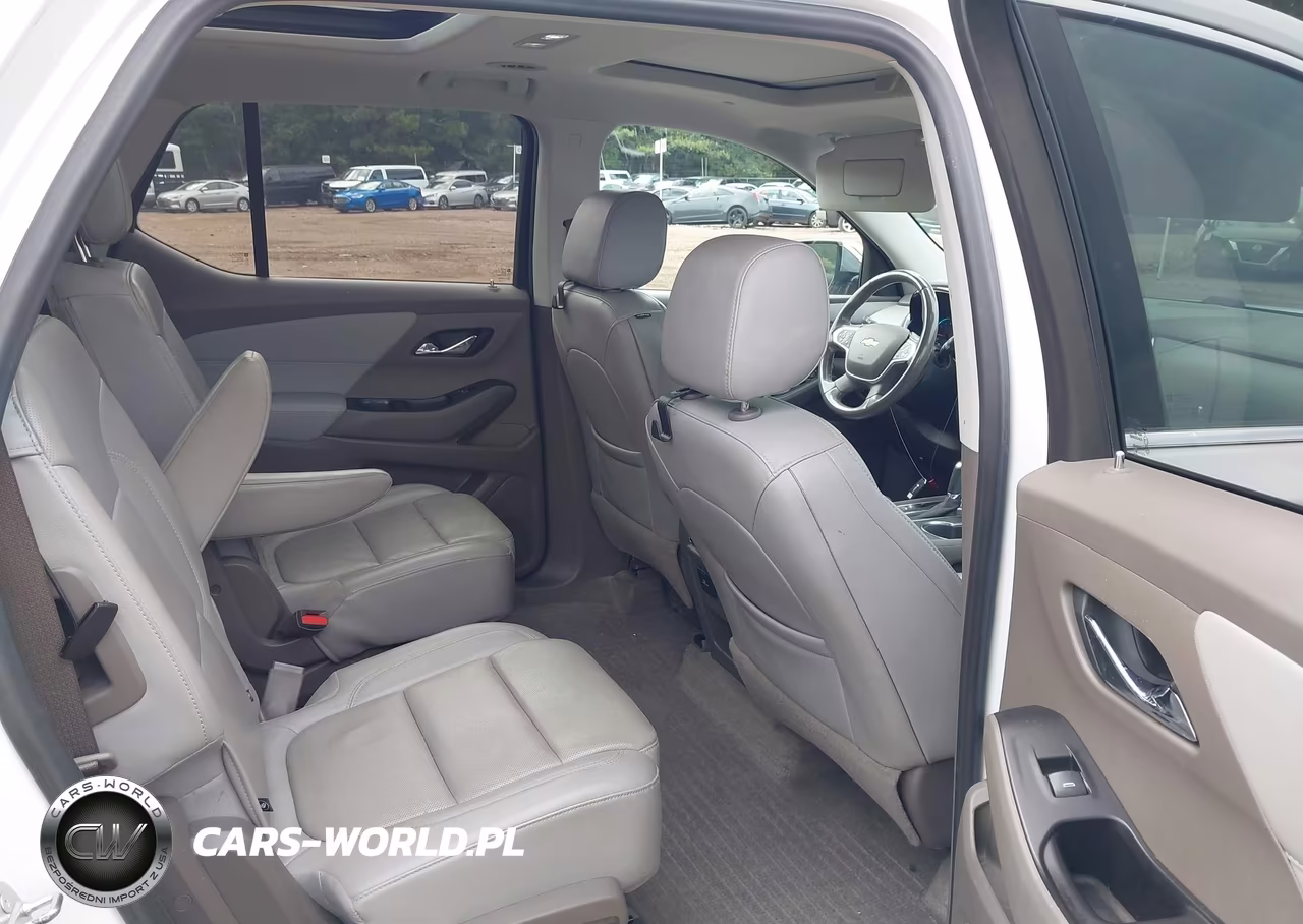 2018 Chevrolet Traverse Premier VIN:1GNERKKW9JJ215243 - 8