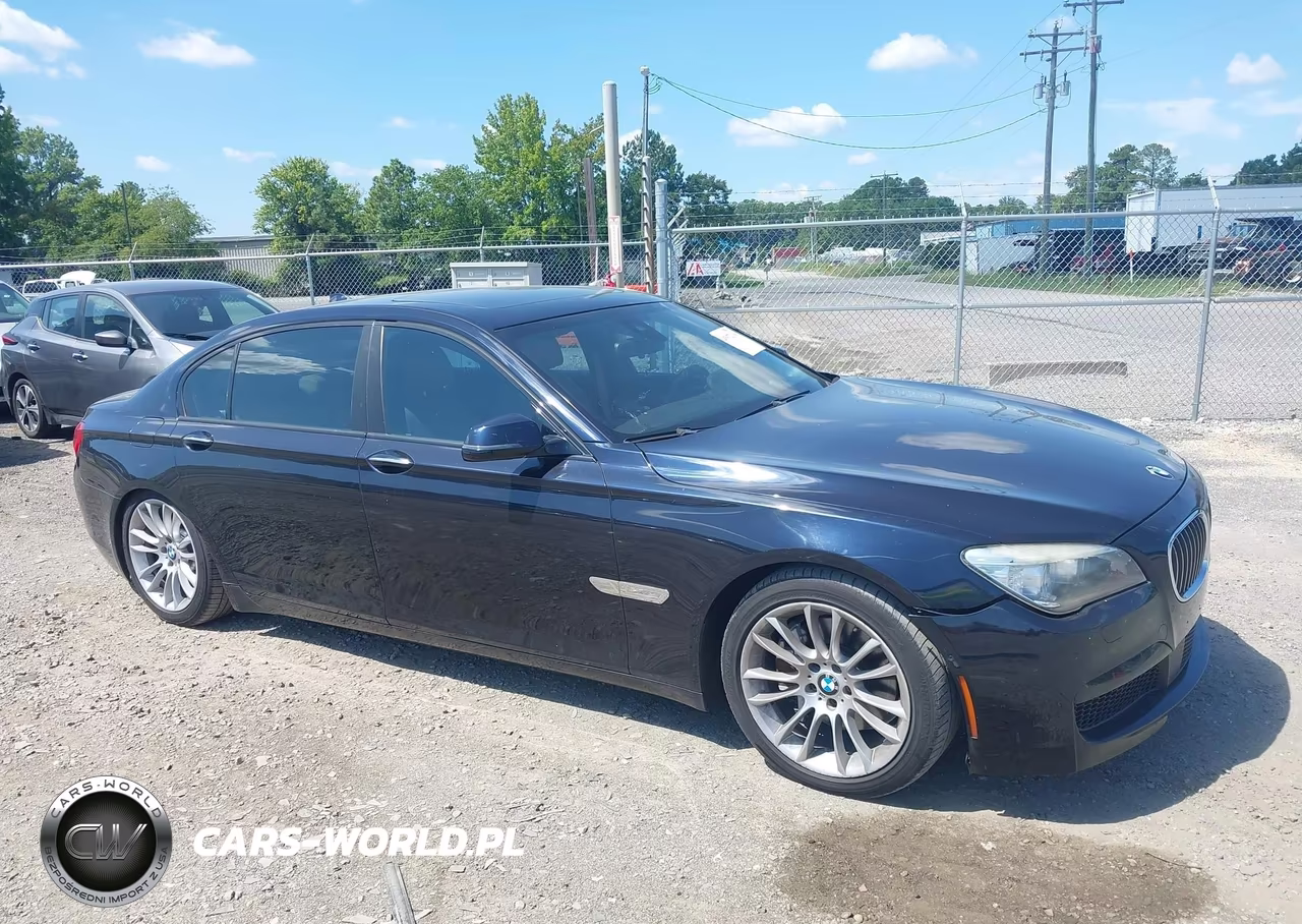 2015 BMW 740 Li VIN:WBAYE4C50FD946908 - 13