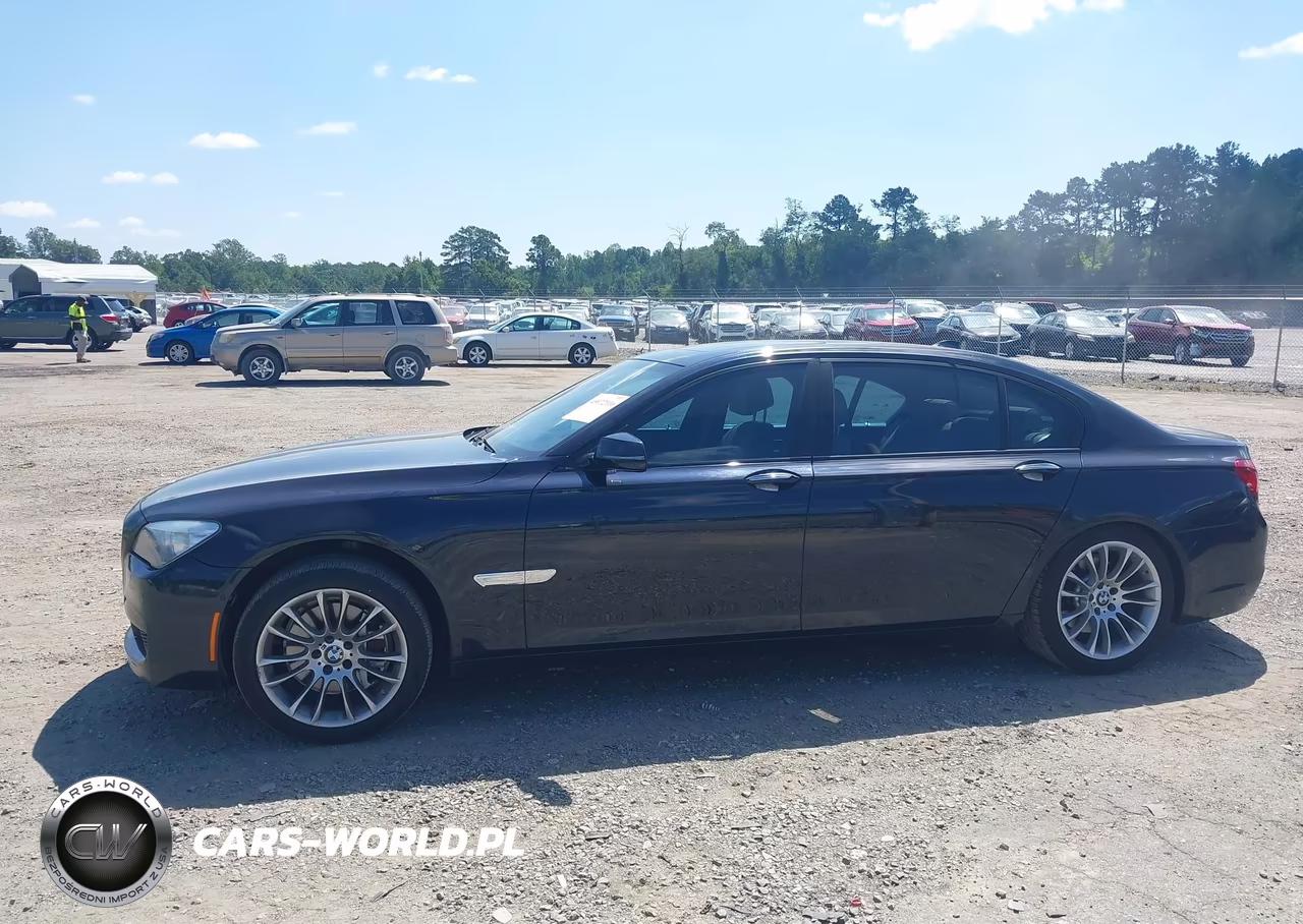 2015 BMW 740 Li VIN:WBAYE4C50FD946908 - 14