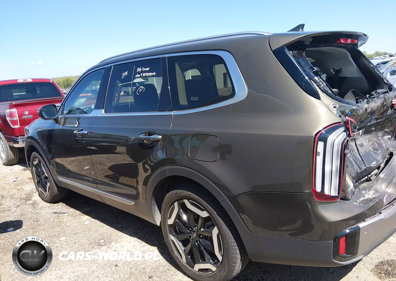 2025 Kia Telluride S VIN:5XYP6DGC7SG690069 - 14