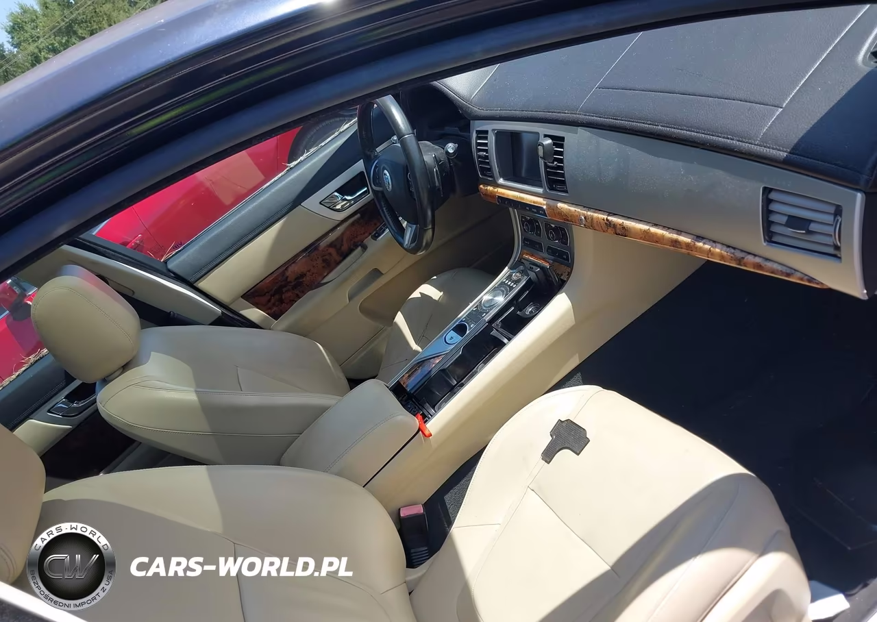 2012 Jaguar Xf VIN:SAJWA0FBXCLS25062 - 5