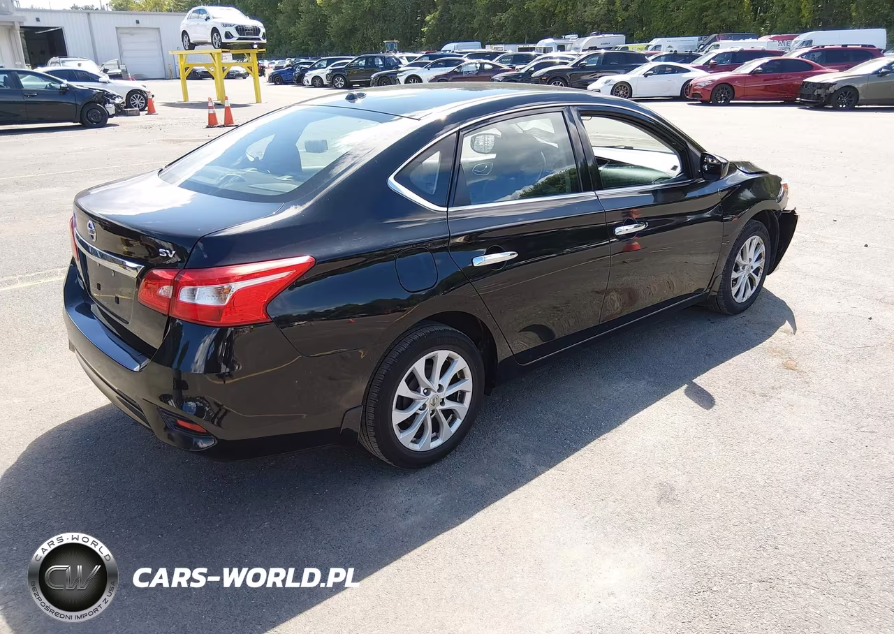 2018 Nissan Sentra Sv VIN:3N1AB7APXJL636449 - 4