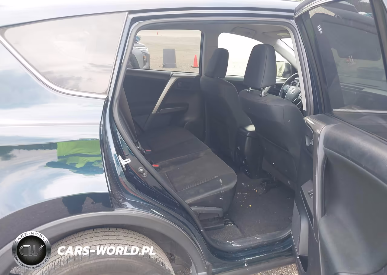 2018 Toyota Rav4 Le VIN:JTMZFREV4JJ187527 - 8