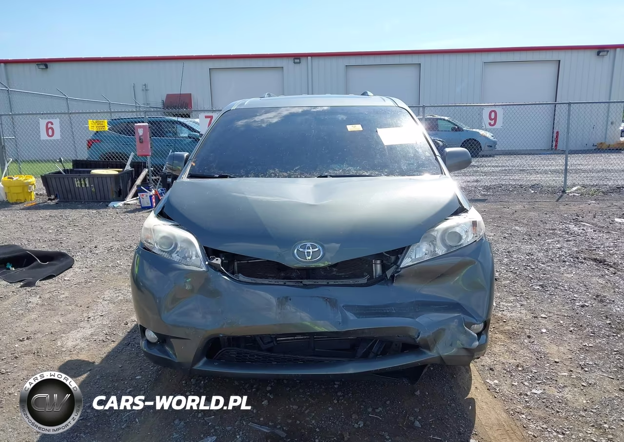 2013 Toyota Sienna Xle V6 8 Passenger VIN:5TDYK3DC9DS365136 - 11