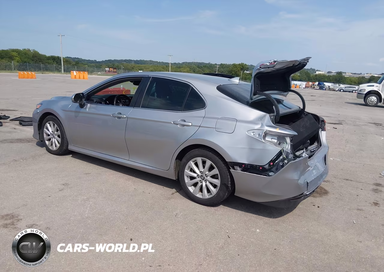 2019 Toyota Camry Le VIN:4T1B11HKXKU218312 - 3