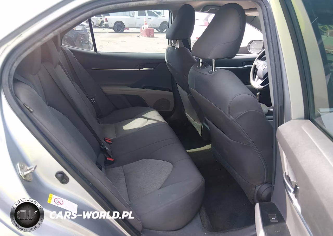 2019 Toyota Camry Le VIN:4T1B11HKXKU218312 - 8