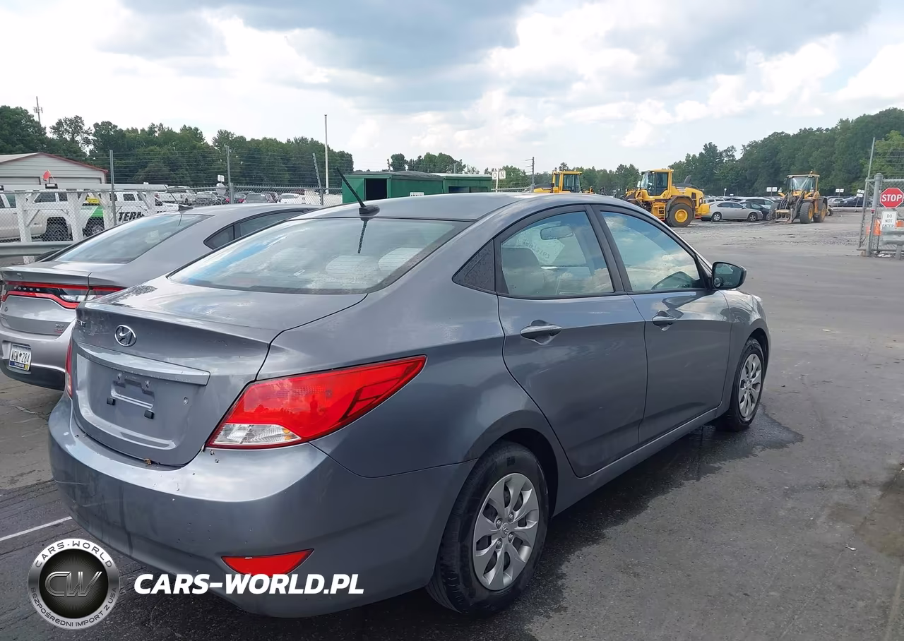 2017 Hyundai Accent Se VIN:KMHCT4AE6HU286698 - 4