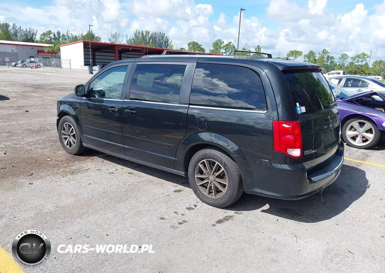 2017 Dodge Grand Caravan Sxt VIN:2C4RDGCG9HR671570 - 3
