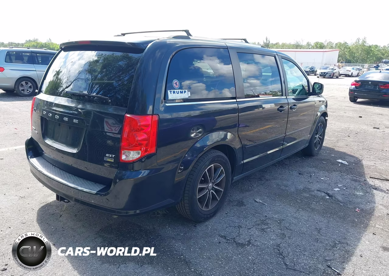 2017 Dodge Grand Caravan Sxt VIN:2C4RDGCG9HR671570 - 4