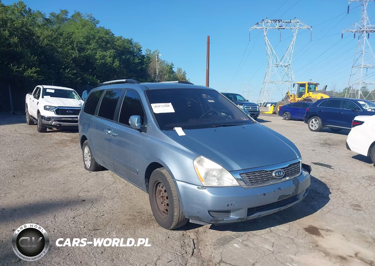 2012 Kia Sedona Lx