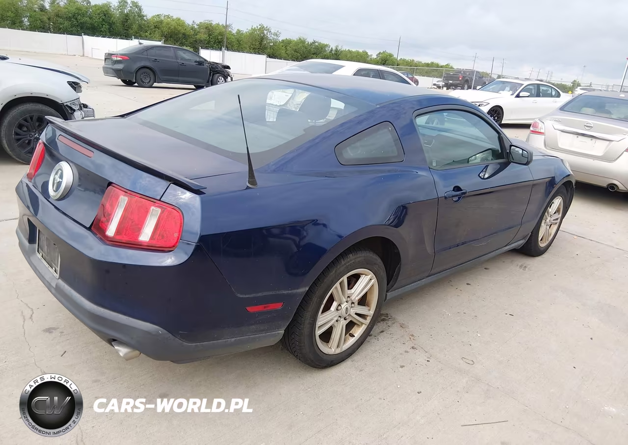 2011 Ford Mustang V6 VIN:1ZVBP8AM6B5152792 - 4