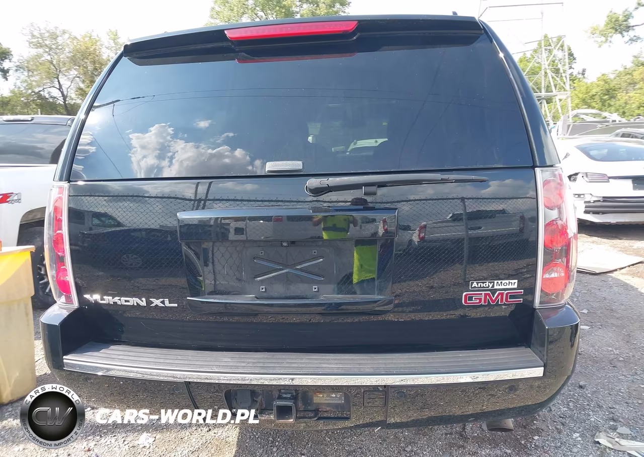 2014 GMC Yukon Xl 1500 Denali VIN:1GKS2MEF1ER103524 - 16
