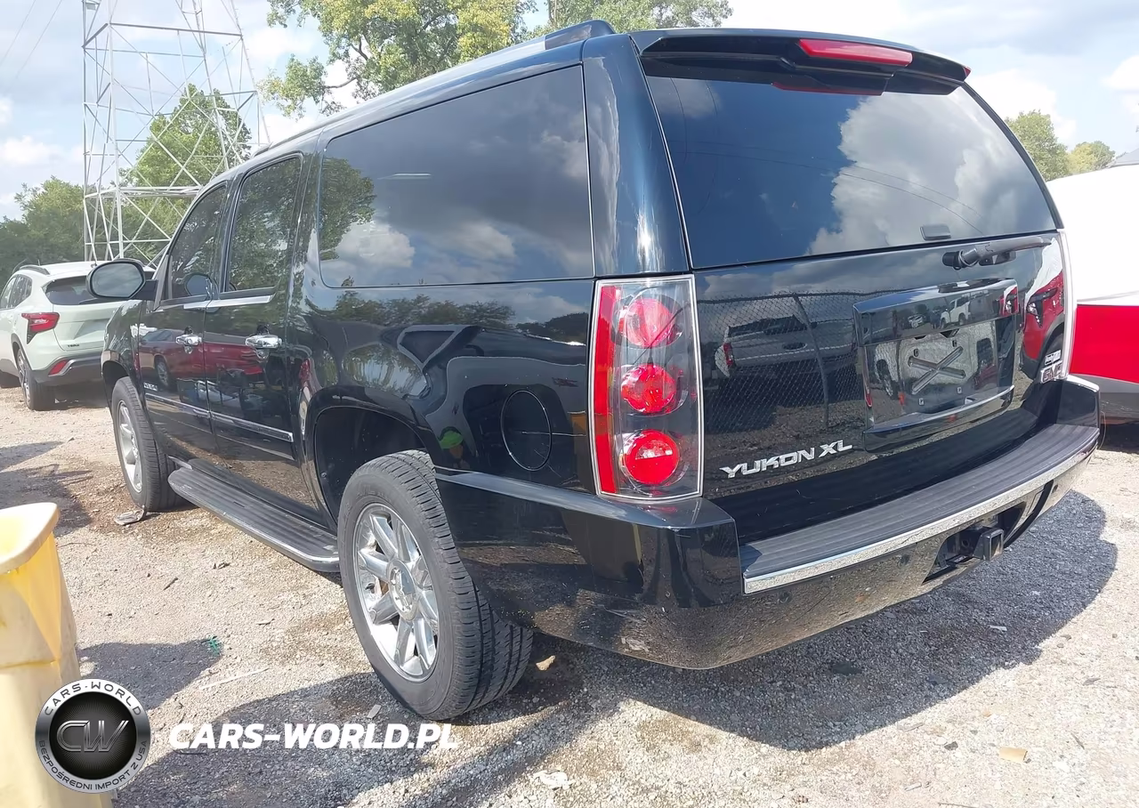 2014 GMC Yukon Xl 1500 Denali VIN:1GKS2MEF1ER103524 - 3