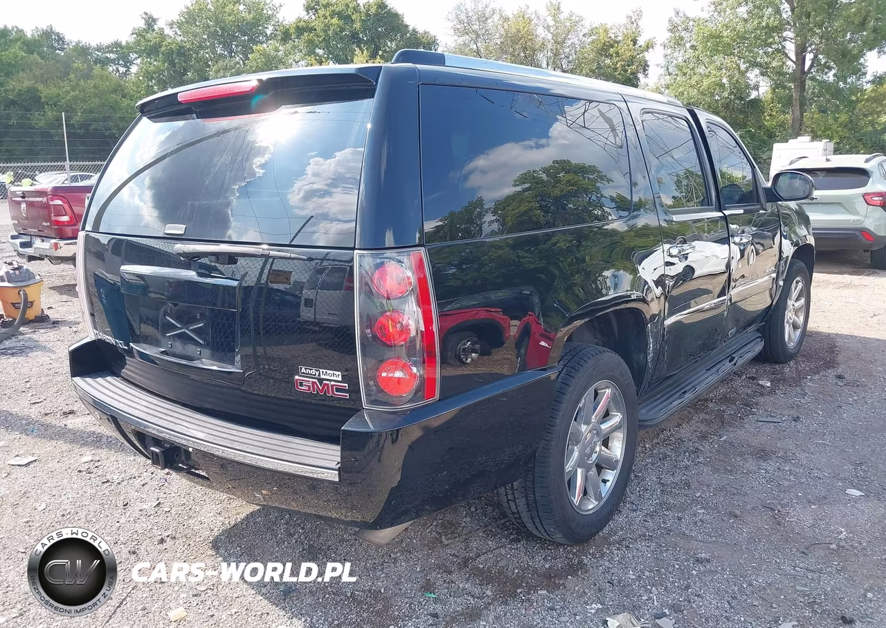 2014 GMC Yukon Xl 1500 Denali VIN:1GKS2MEF1ER103524 - 4