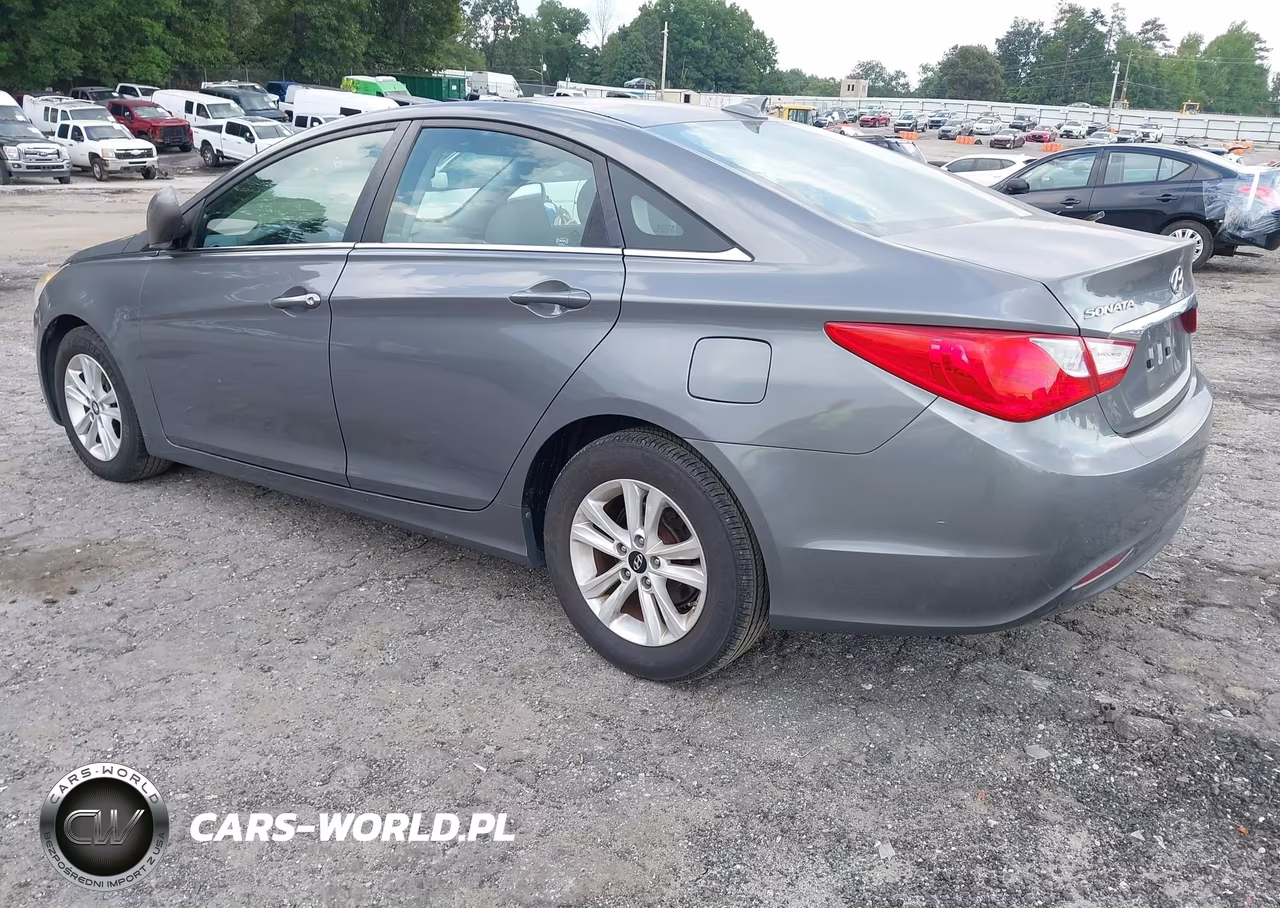 2012 Hyundai Sonata Gls VIN:5NPEB4AC1CH445225 - 3