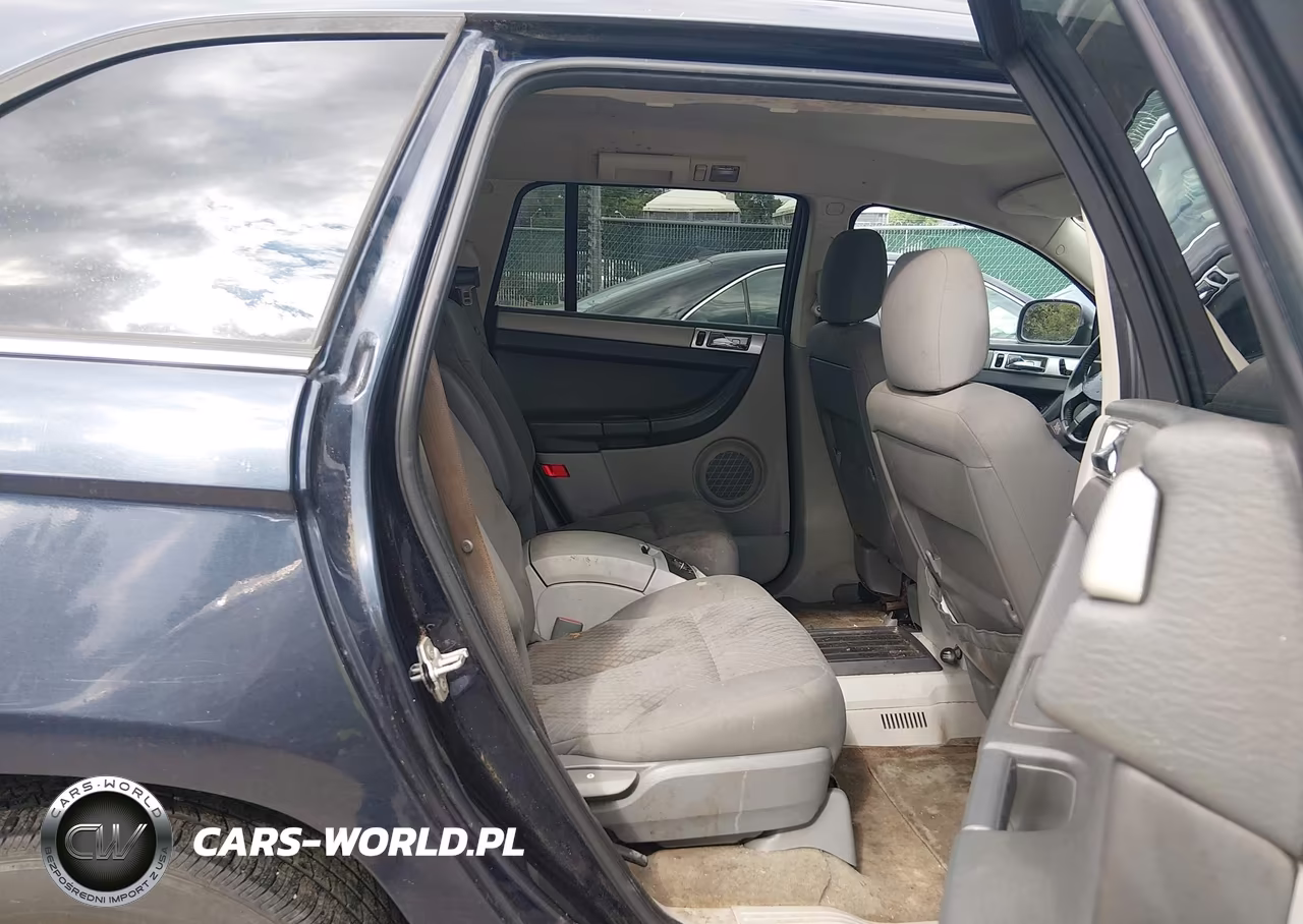 2008 Chrysler Pacifica Touring VIN:2A8GF68X08R143820 - 8
