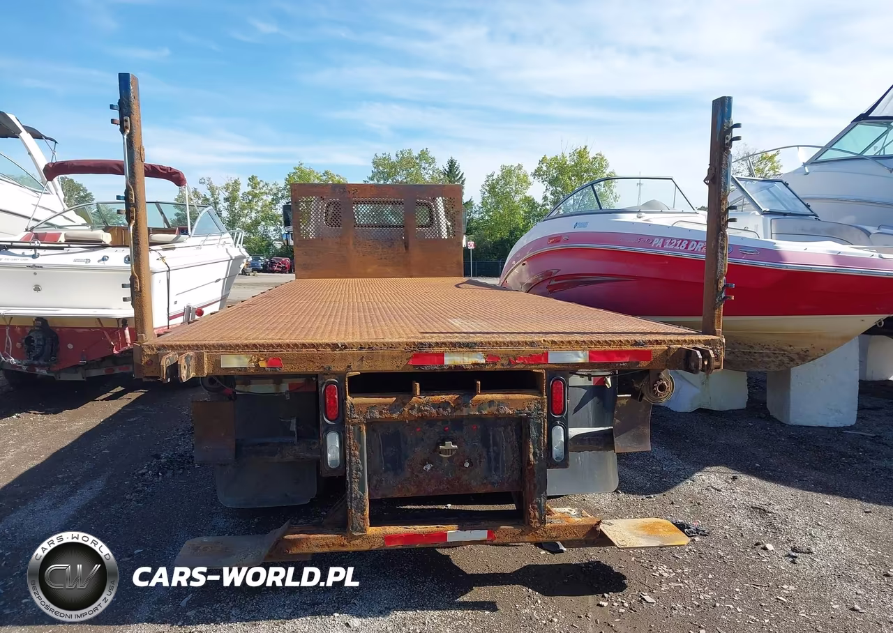 2017 Freightliner M2 106 VIN:1FVHCYCY8HHJG3437 - 15