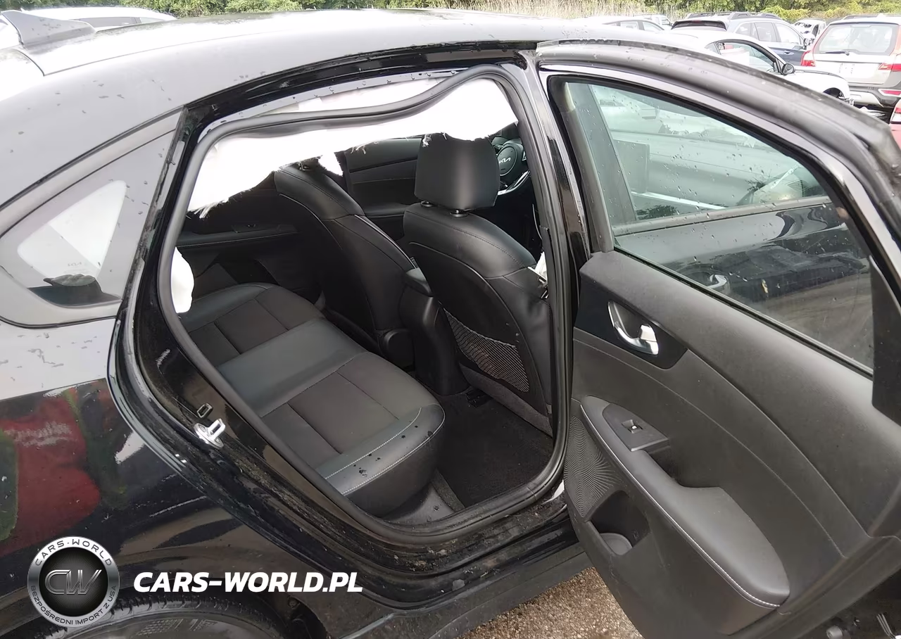 2023 Kia Forte Gt-Line VIN:3KPF54AD6PE588217 - 8