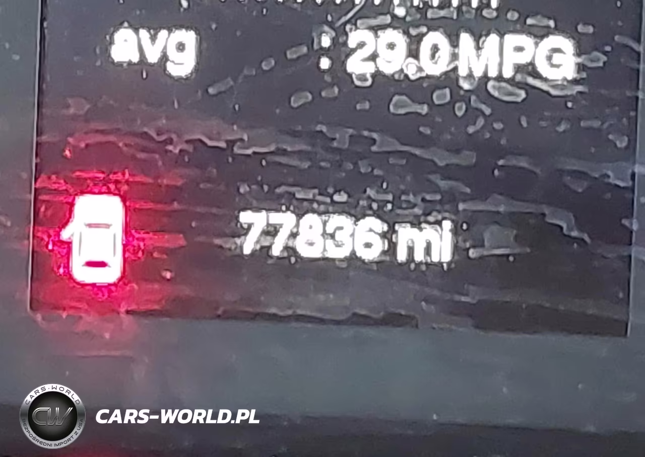 2018 Jeep Cherokee Latitude 4X4 VIN:1C4PJMCB4JD528599 - 20