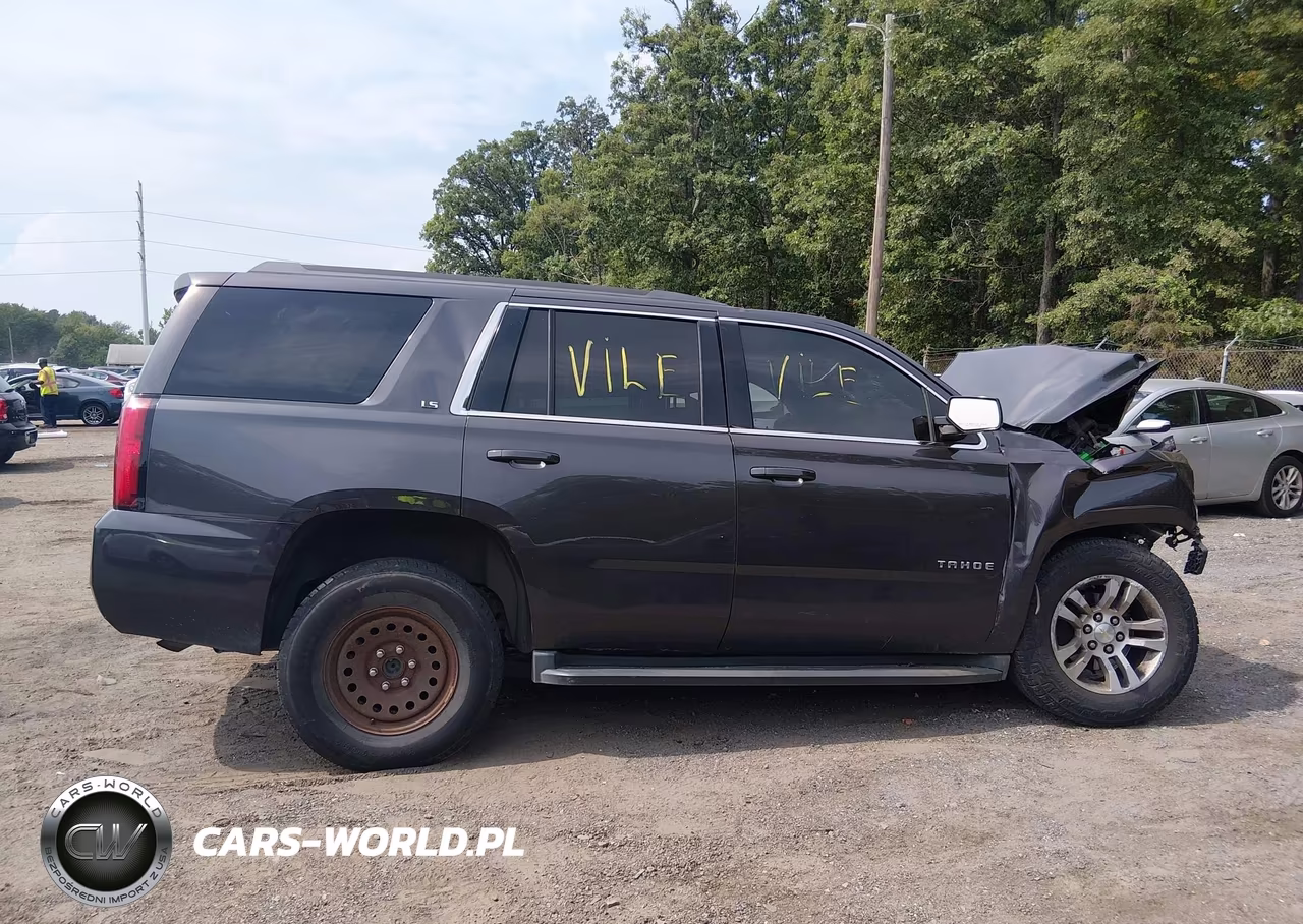 2015 Chevrolet Tahoe Ls VIN:1GNSKAKC9FR693274 - 12