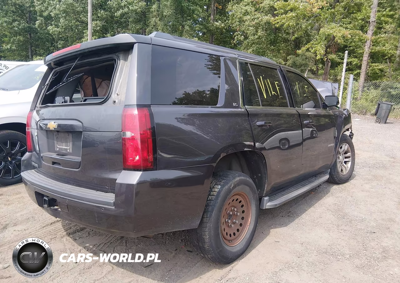 2015 Chevrolet Tahoe Ls VIN:1GNSKAKC9FR693274 - 4