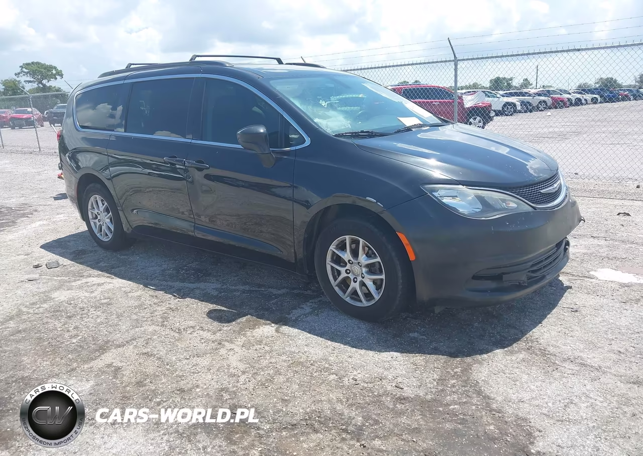 2020 Chrysler Voyager Lxi VIN:2C4RC1DG6LR148840 - 1