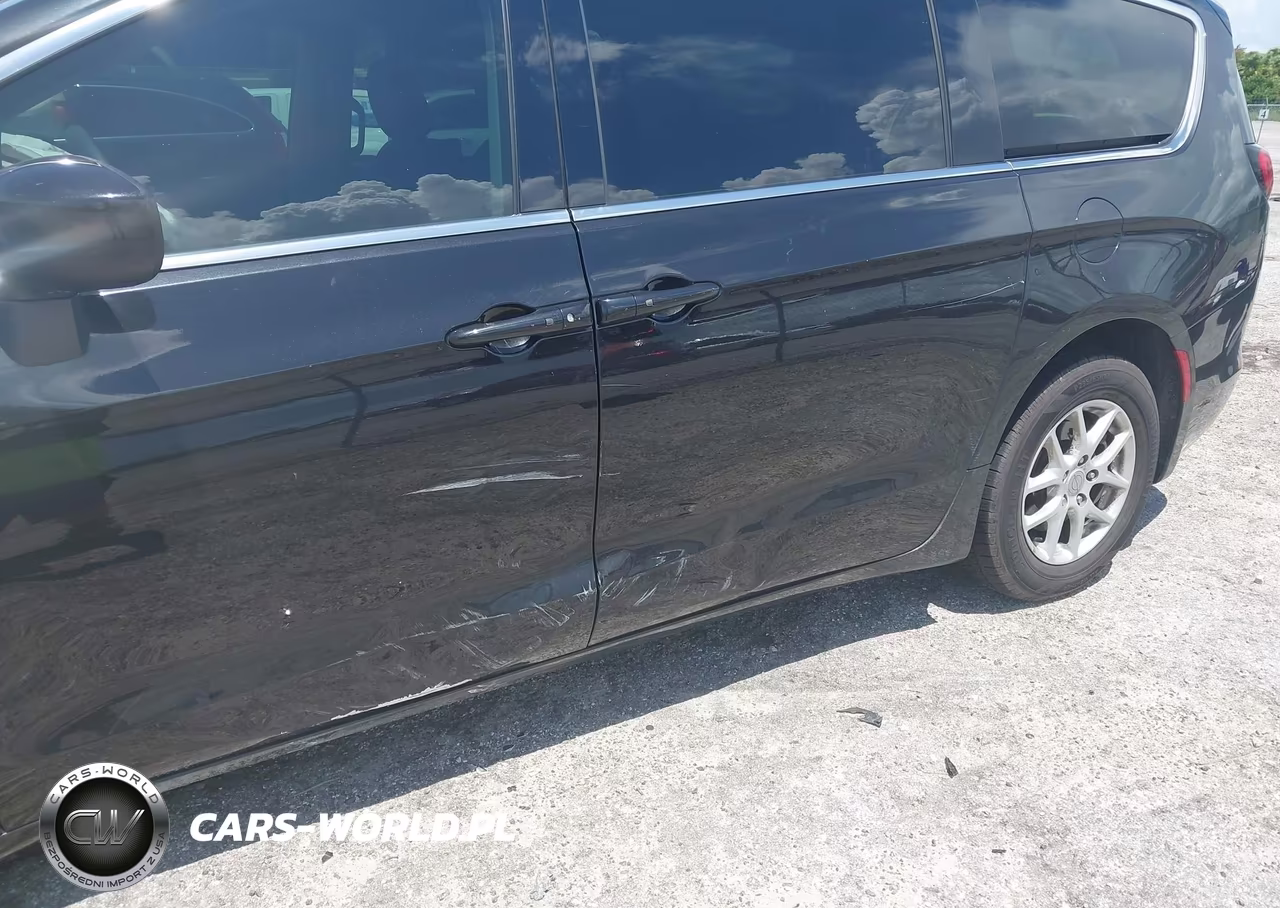 2020 Chrysler Voyager Lxi VIN:2C4RC1DG6LR148840 - 6