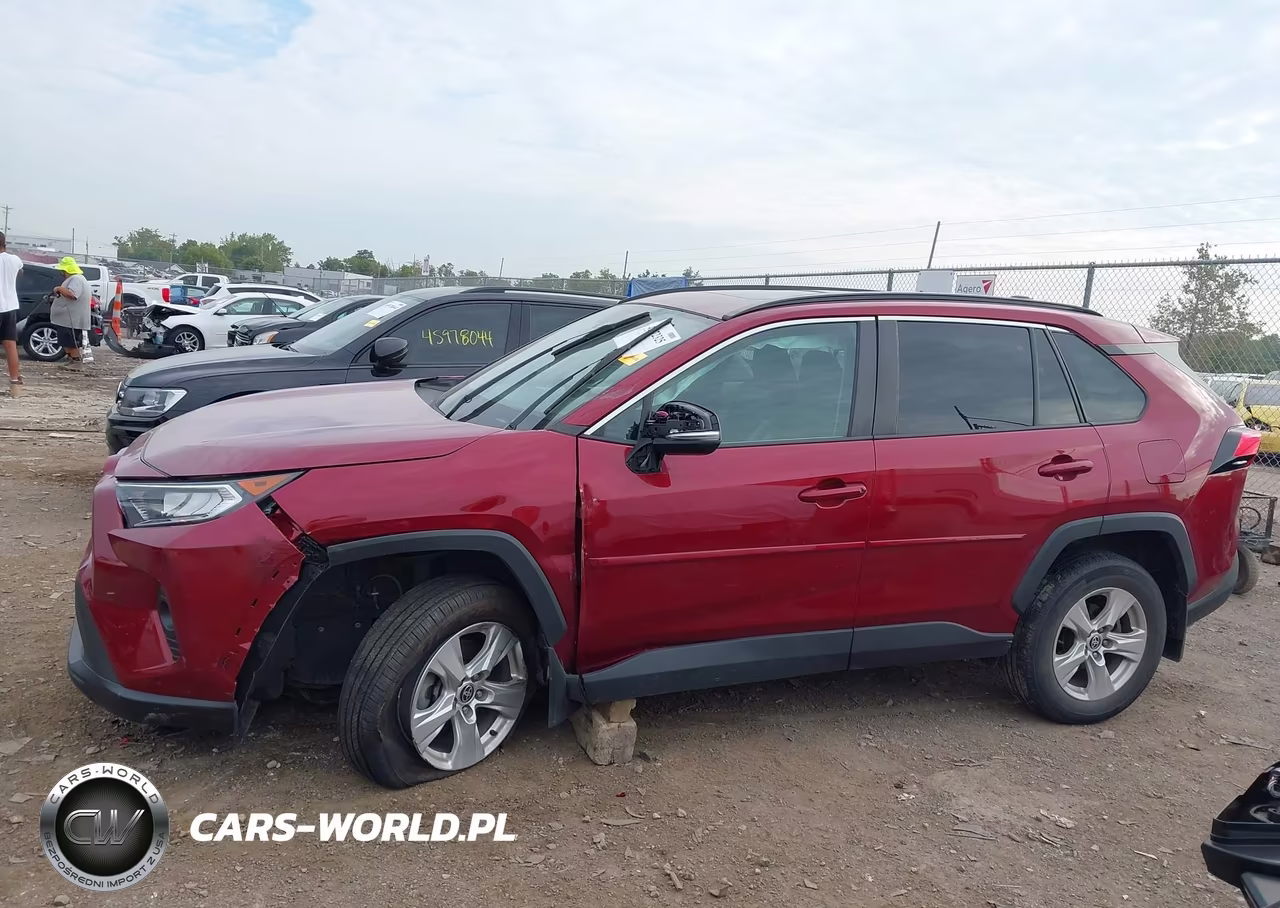 2021 Toyota Rav4 Xle VIN:2T3P1RFV8MW187329 - 14