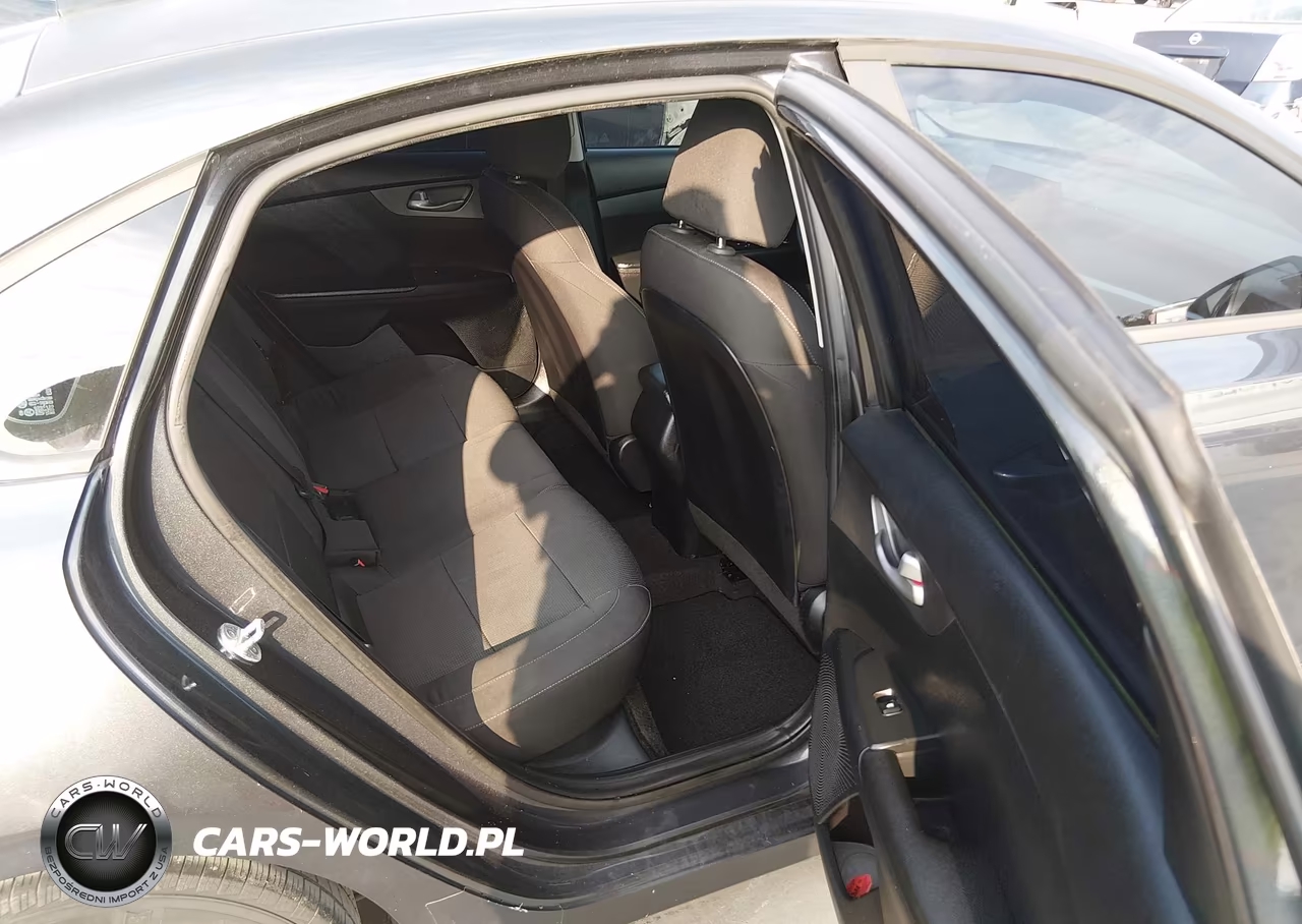 2019 Kia Forte Lxs VIN:3KPF24AD0KE009353 - 8