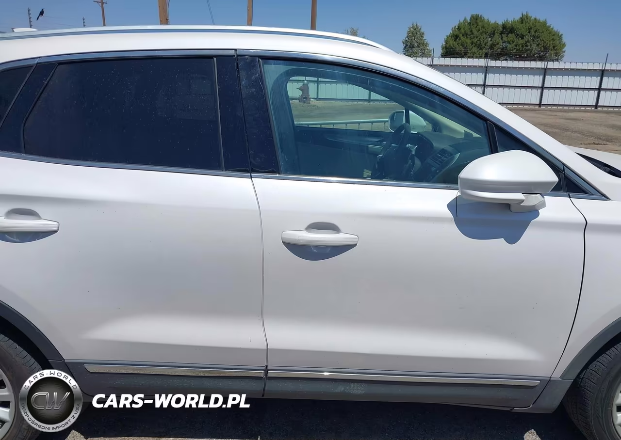 2019 Lincoln Mkc Standard VIN:5LMCJ1D98KUL37139 - 13
