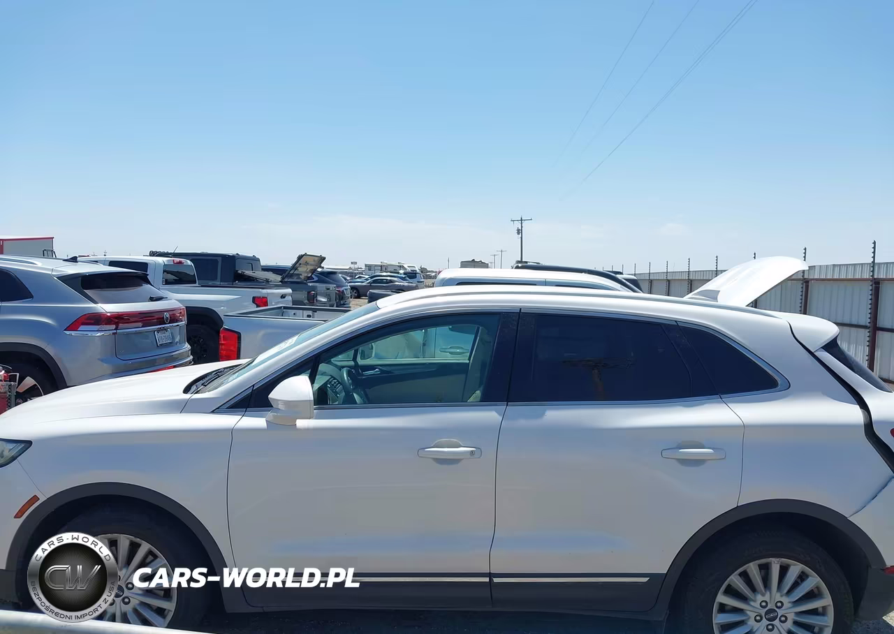 2019 Lincoln Mkc Standard VIN:5LMCJ1D98KUL37139 - 14